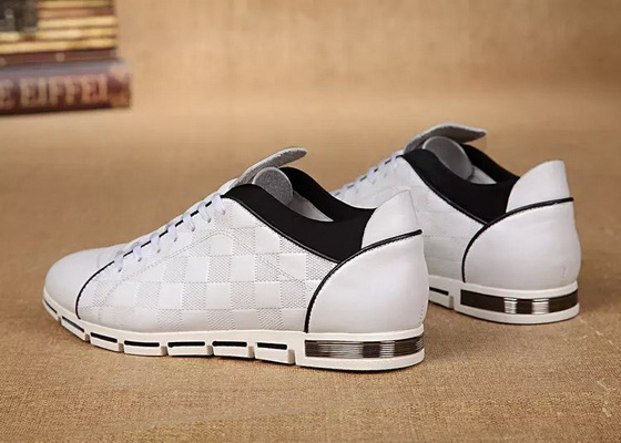 LV Fashion Men Sneakers--012
